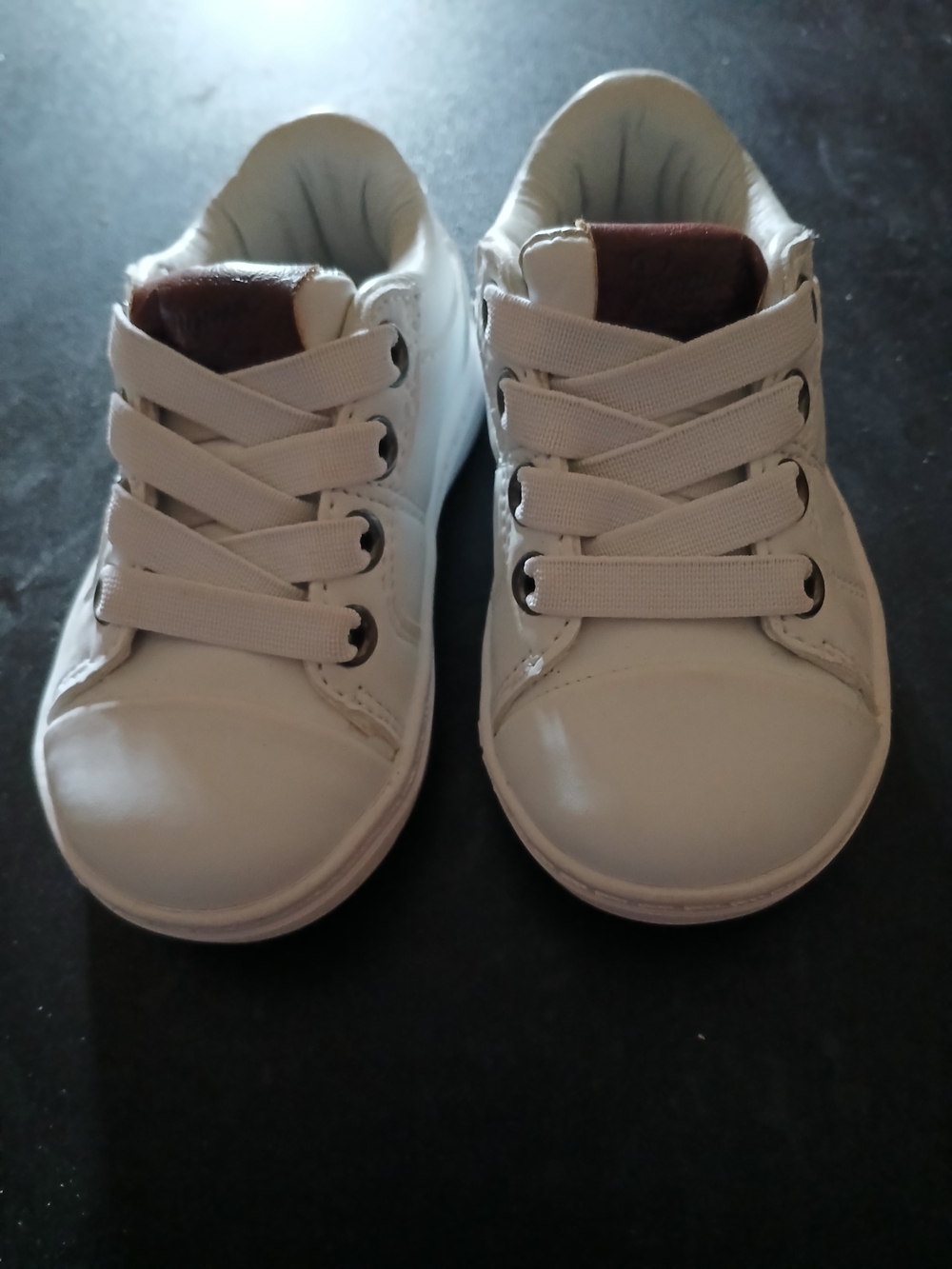 Penguins Size4 Todler Sneakers with Brown Tongue  Easy-On Leather Casual Trainer